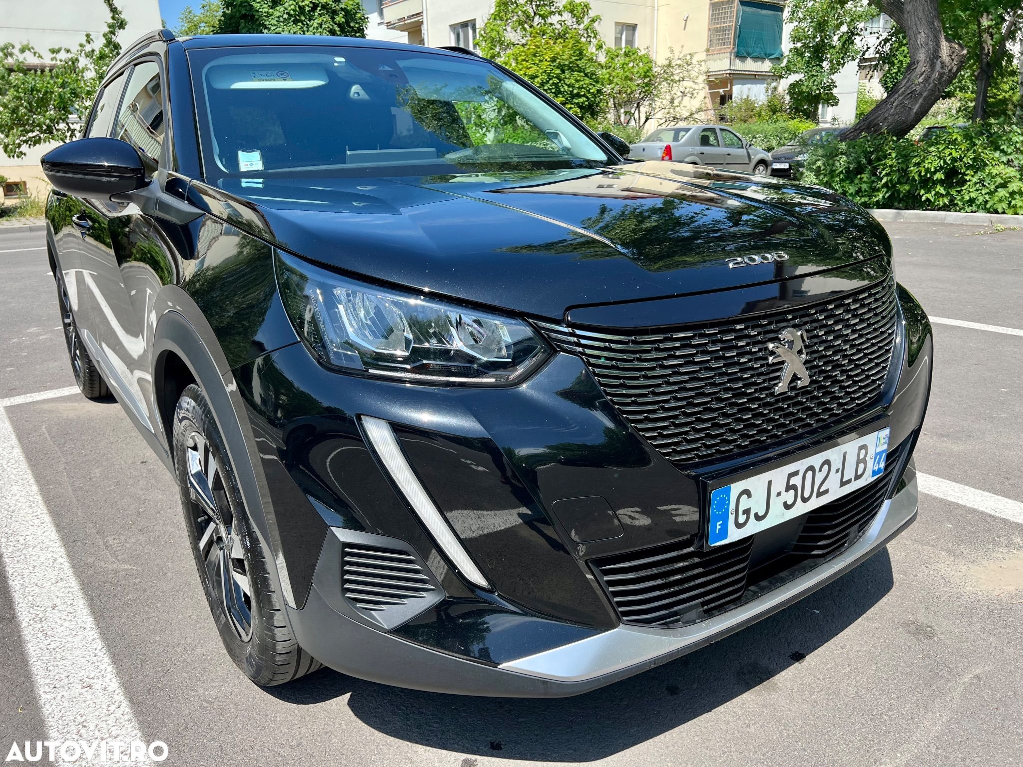 Peugeot 2008 1.5 BlueHDI 130 S&S EAT8 Allure - 1