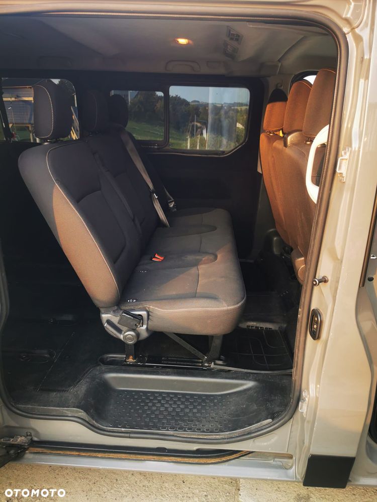 Renault Trafic 1.6 dCi - 11