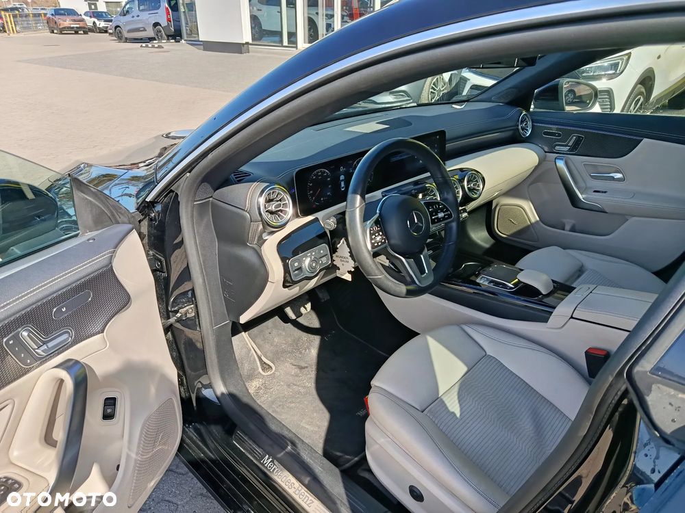 Mercedes-Benz CLA 220 Progressive 7G-DCT - 13