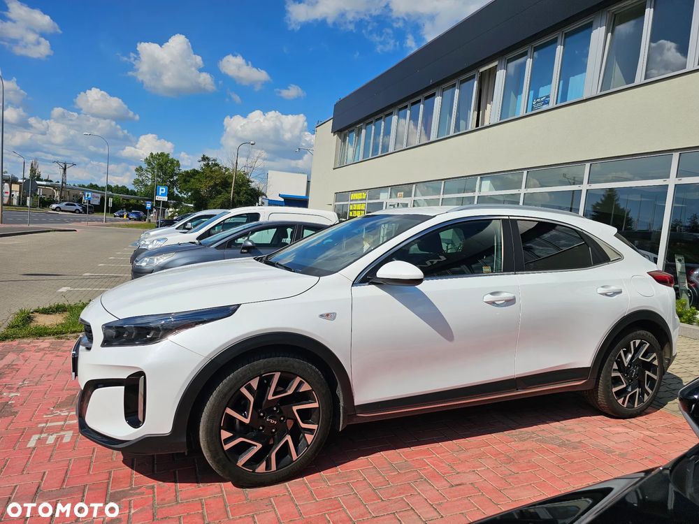 Kia XCeed 1.5 T-GDI M - 3