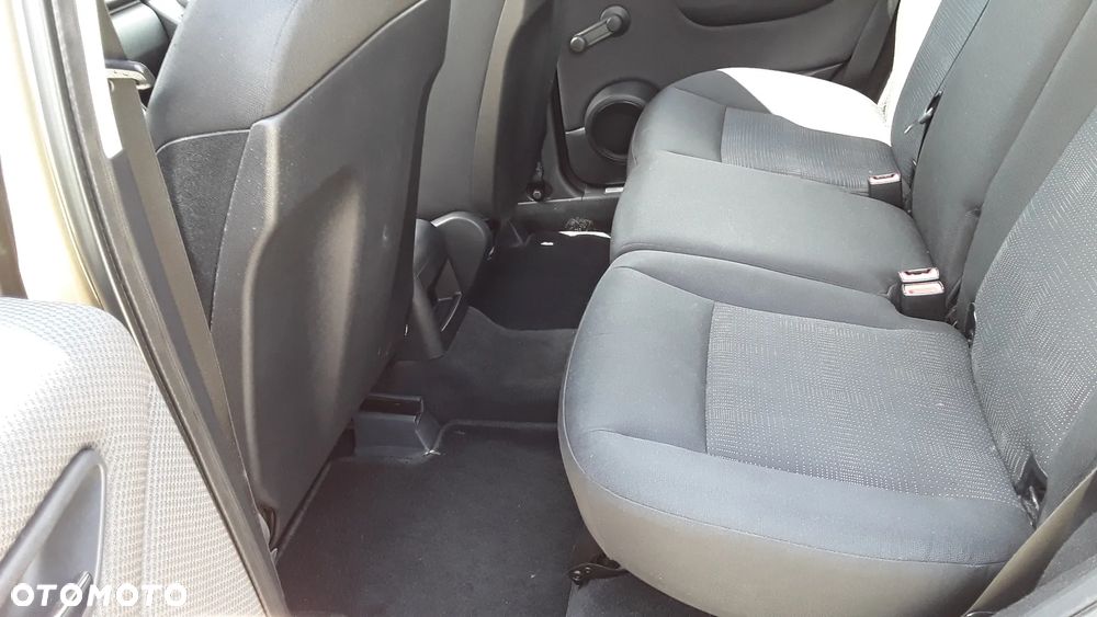 Mercedes-Benz Klasa A 180 BlueEFFICIENCY Avantgarde - 12