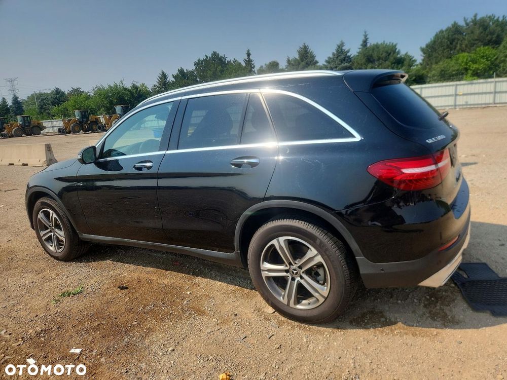 Mercedes-Benz GLC 300 4Matic 9G-TRONIC - 3