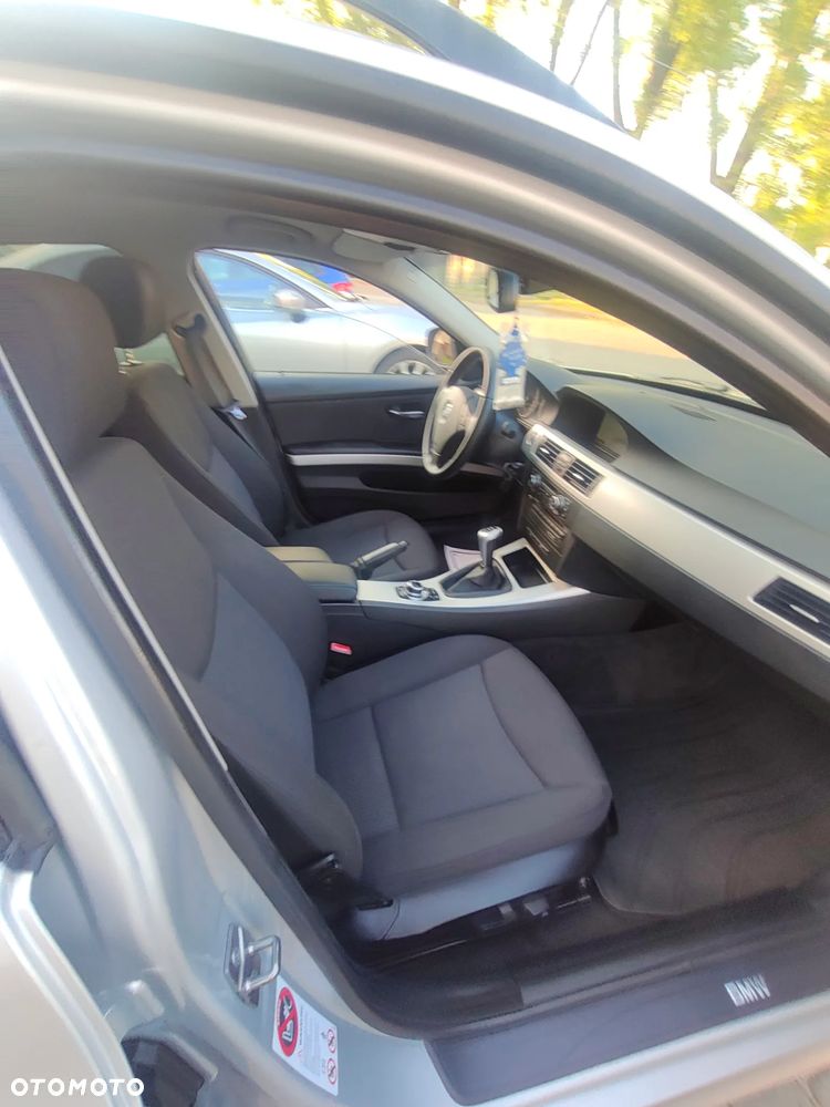 BMW Seria 3 - 12