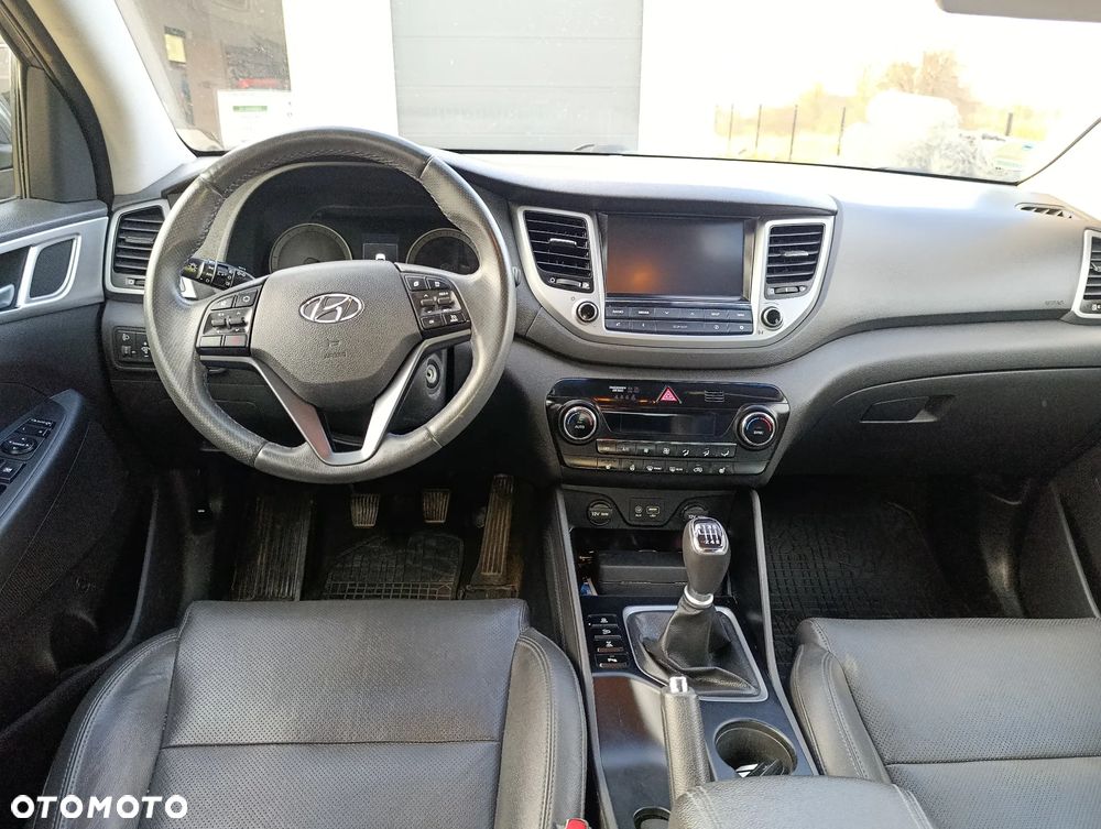 Hyundai Tucson 2.0 CRDI 4WD Style - 15