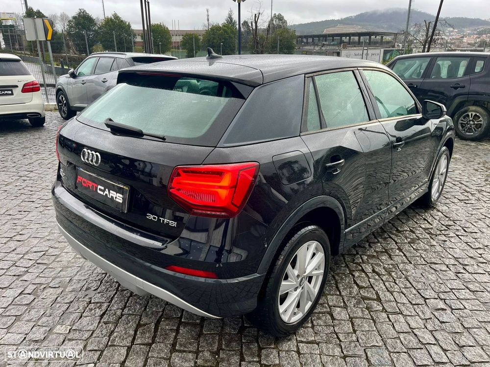 Audi Q2 30 TFSI Design - 8