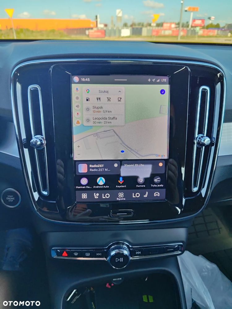Volvo XC 40 B3 Plus Dark - 15