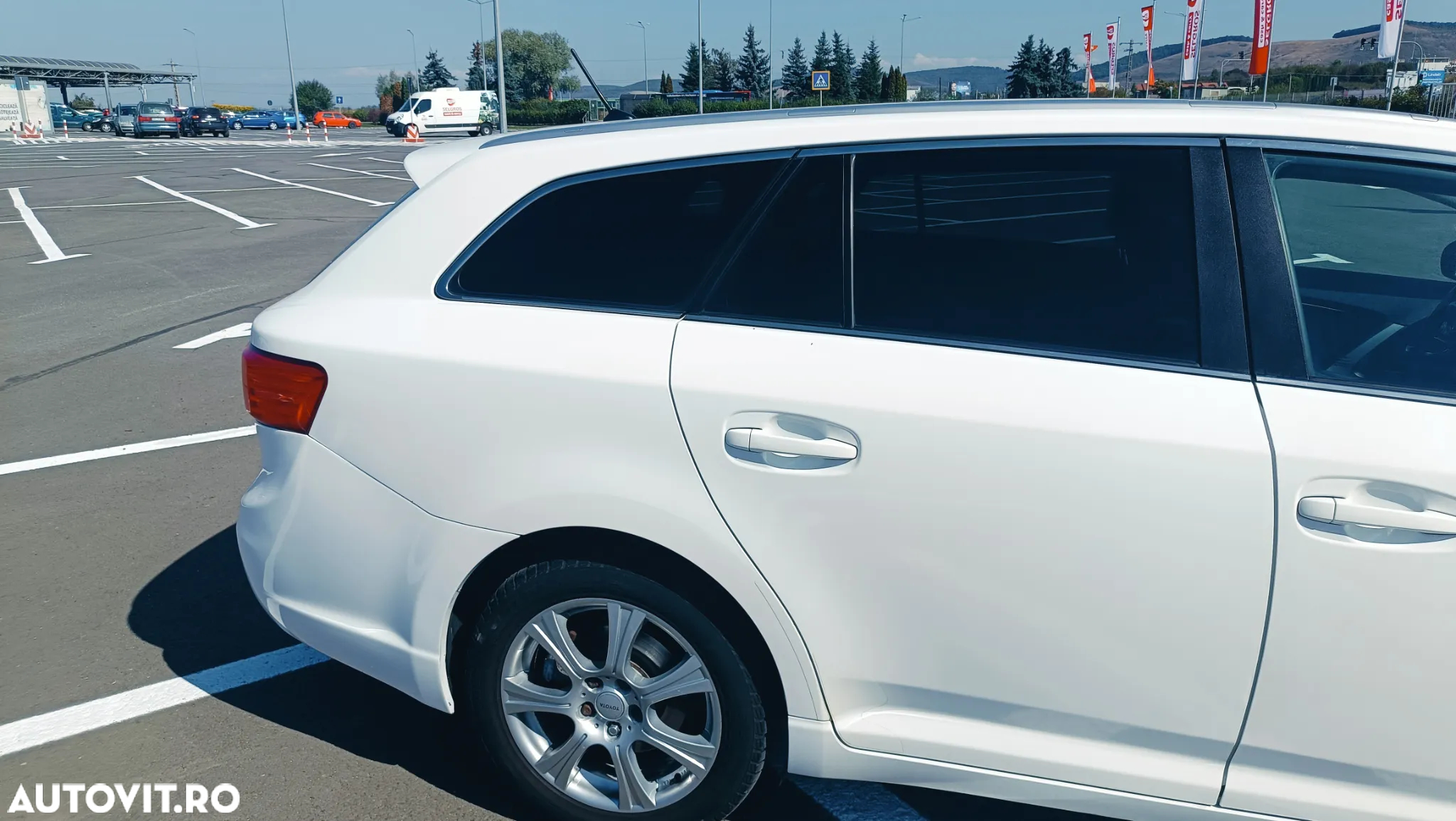 Toyota Avensis - 7