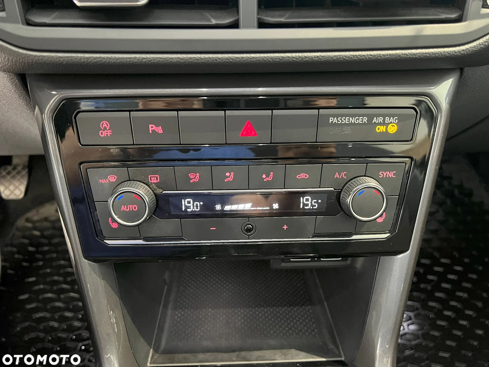 Volkswagen T-Cross 1.0 TSI Style - 22