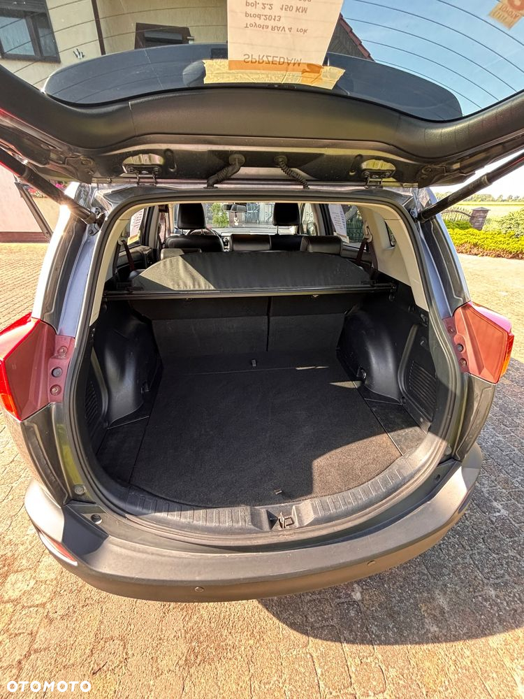 Toyota RAV4 - 10