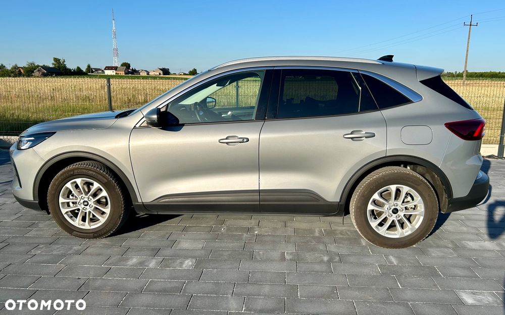 Ford Kuga 1.5 EcoBoost FWD Titanium - 3