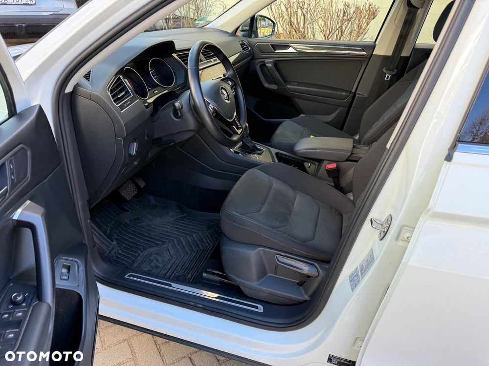 Volkswagen Tiguan - 4