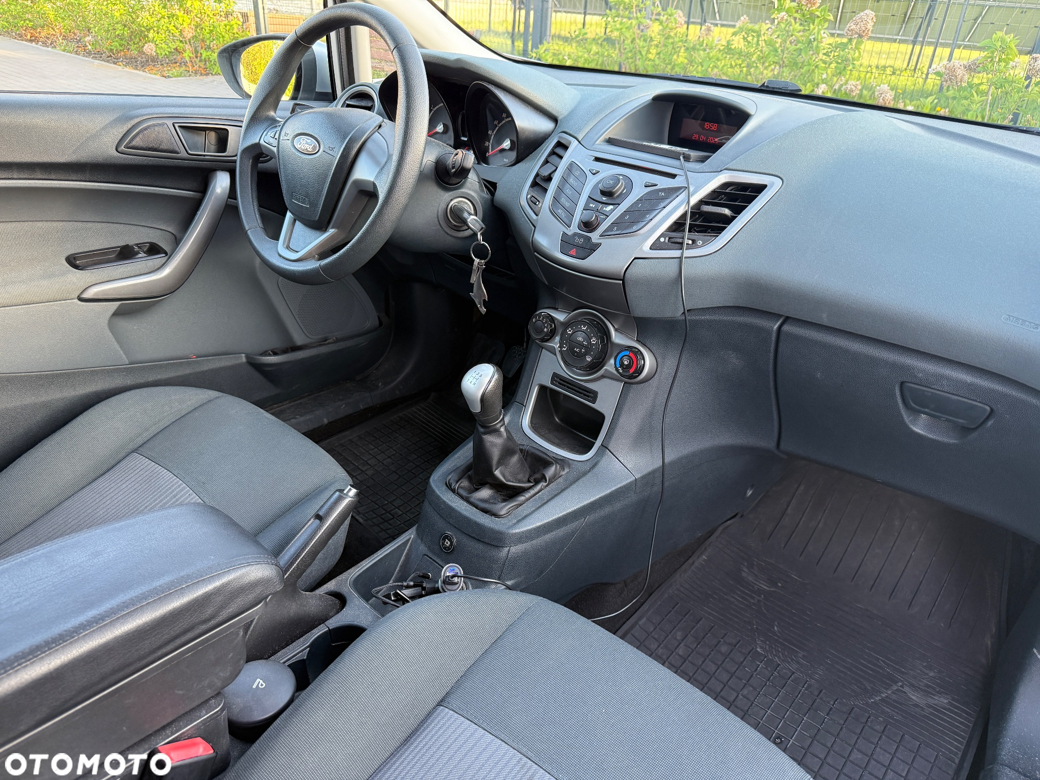 Ford Fiesta 1.4 Titanium - 10