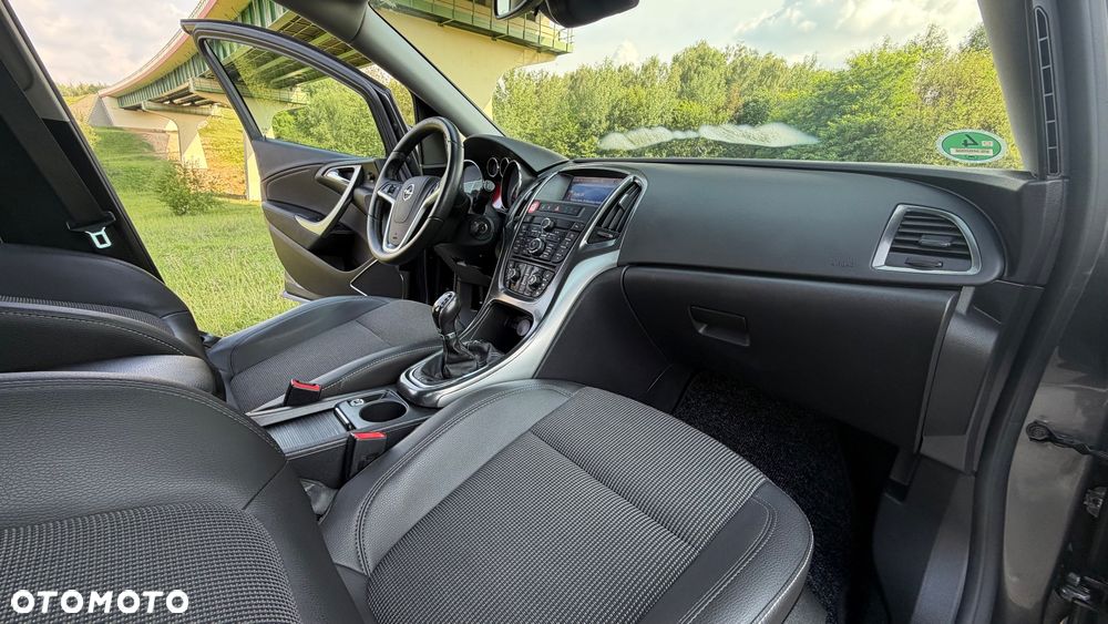 Opel Astra 1.4 Turbo - 8