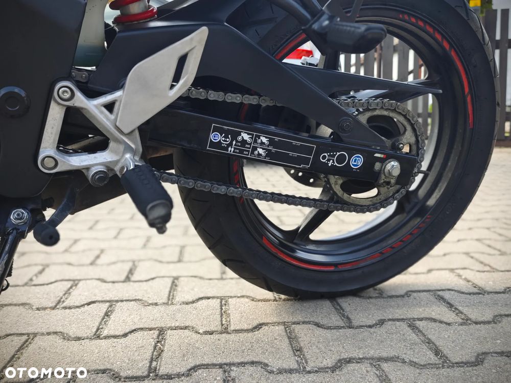 Honda CBR - 12