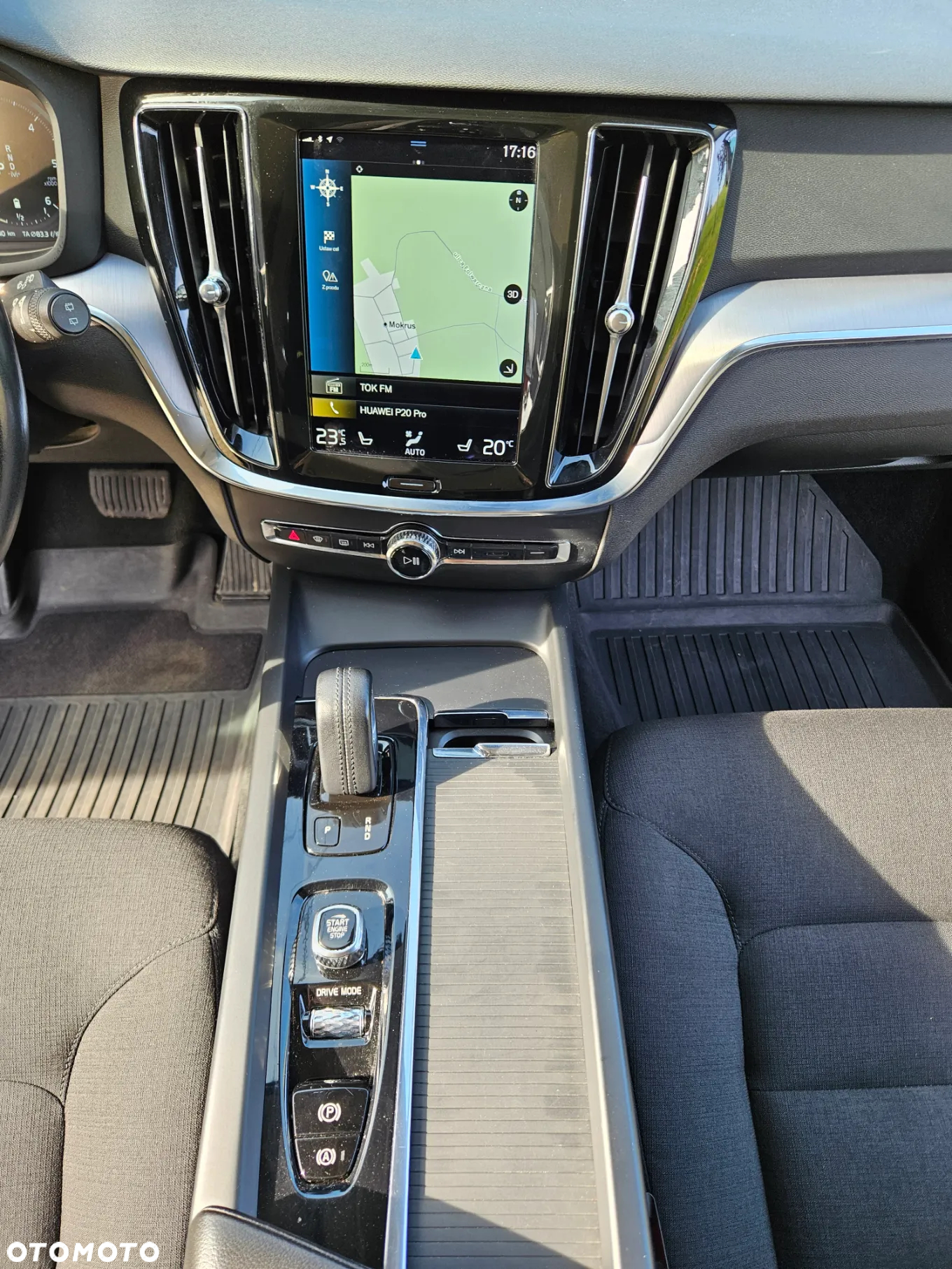 Volvo V60 D4 Momentum Pro - 23