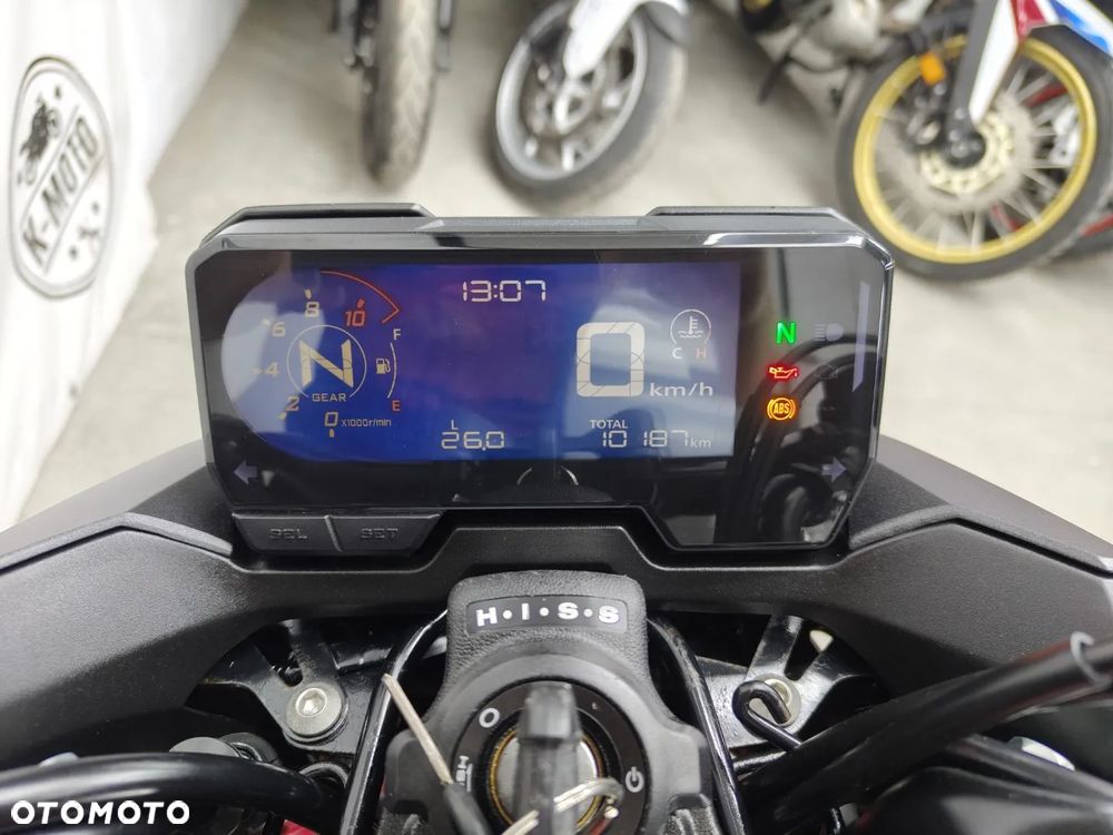 Honda CB - 16