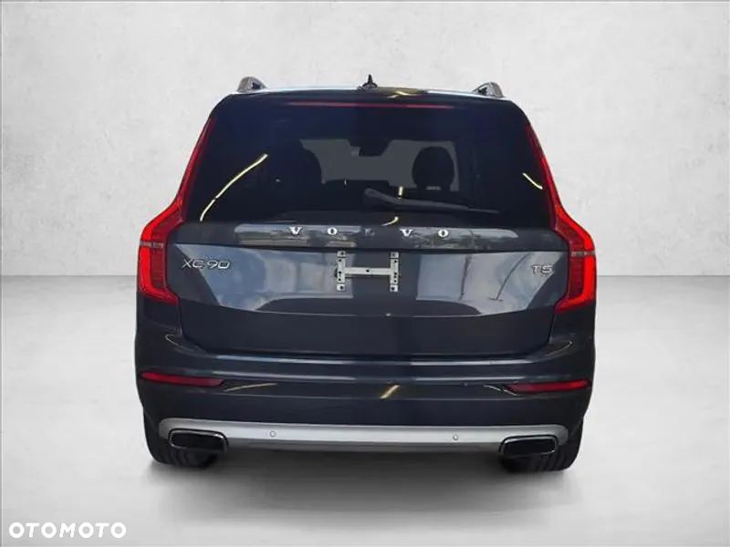 Volvo XC 90 - 6