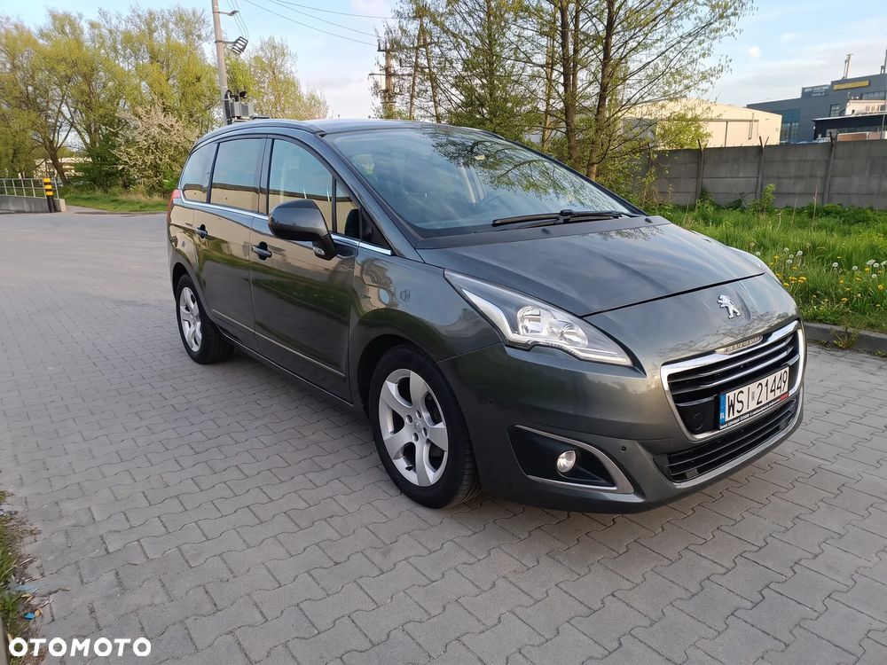Peugeot 5008 - 3