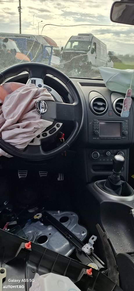 Dezmembrez Nissan Qashqai - 4