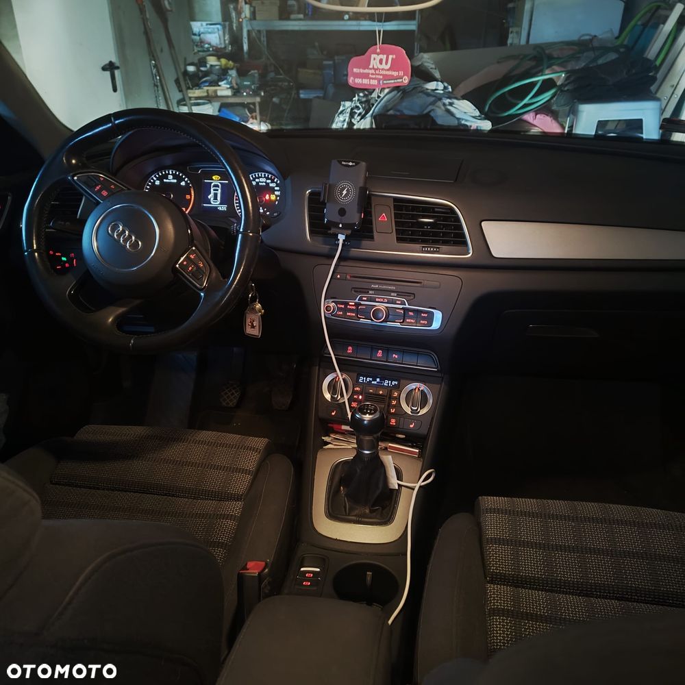 Audi Q3 2012 photo 4