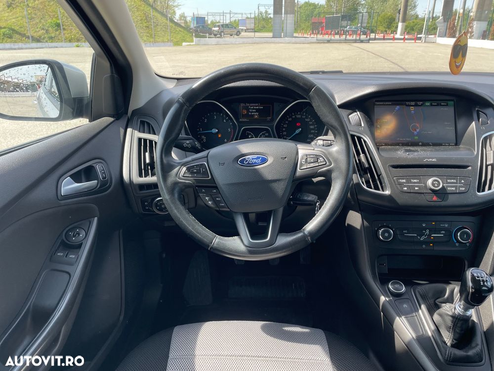 Ford Focus 1.5 TDCi DPF Start-Stopp-System Business - 9