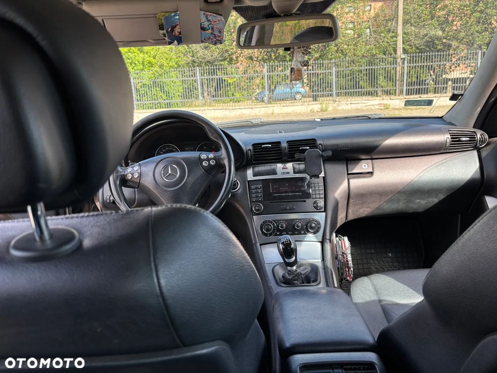 Mercedes-Benz Klasa C 220 T CDI Avantgarde - 9