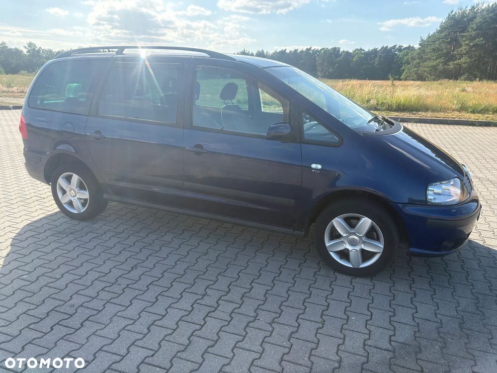 Seat Alhambra 2.0 TDI Reference - 13