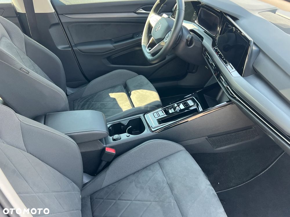 Volkswagen Golf 1.5 eTSI OPF DSG Style - 10