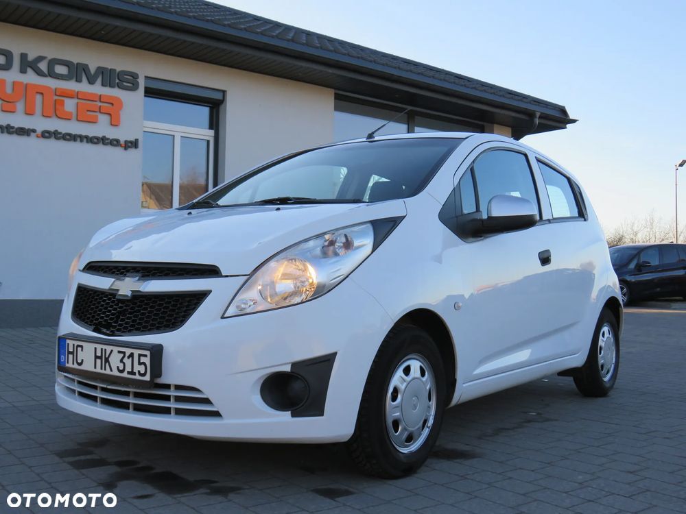 Chevrolet Spark 1.0 + - 3