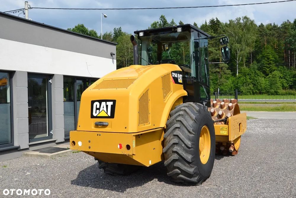 Caterpillar CP 54B - 9
