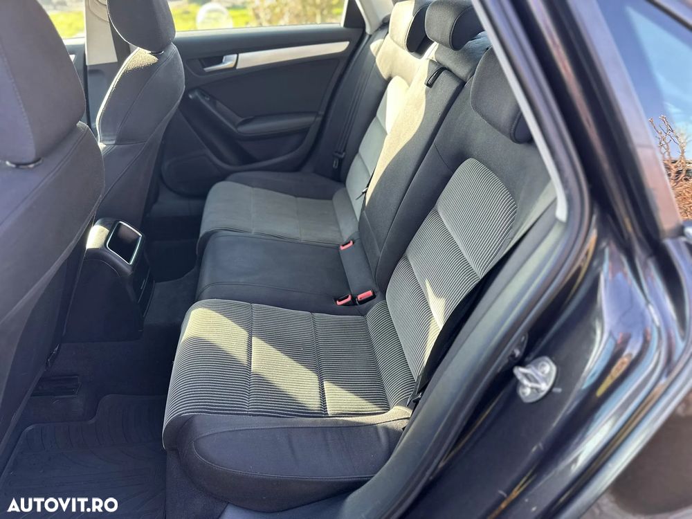 Audi A4 2.0 TDI B8 - 23