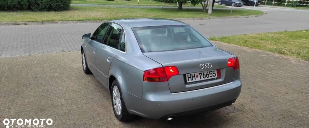 Audi A4 Limousine - 12