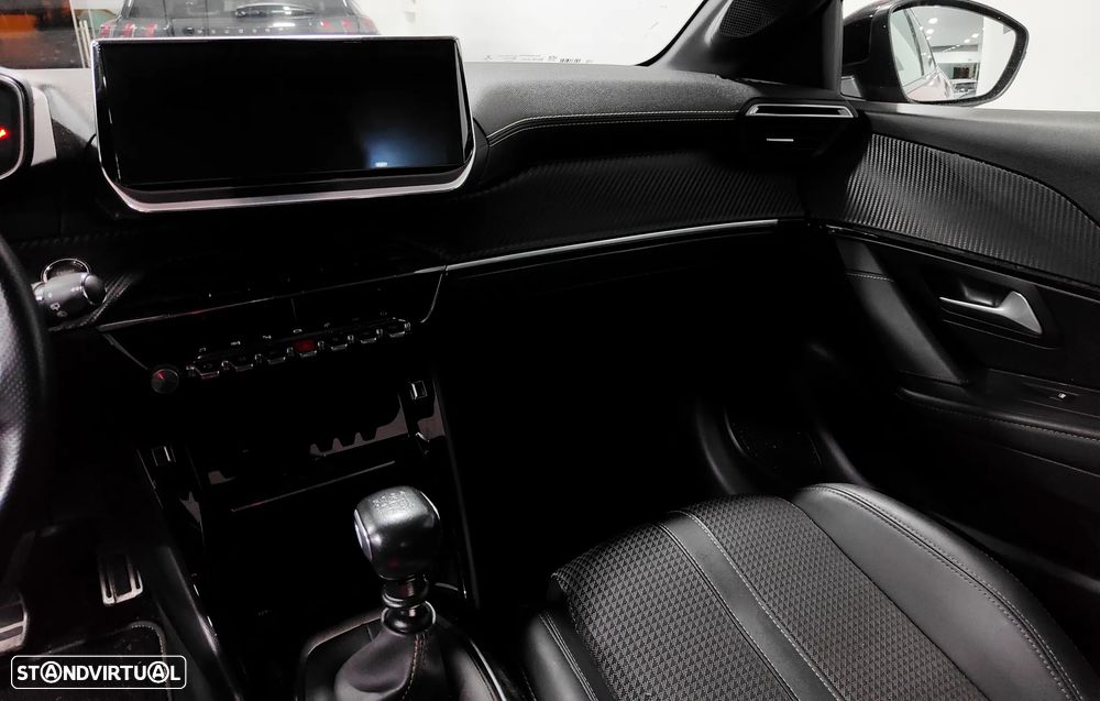 Peugeot 208 1.2 PureTech GT Line - 36