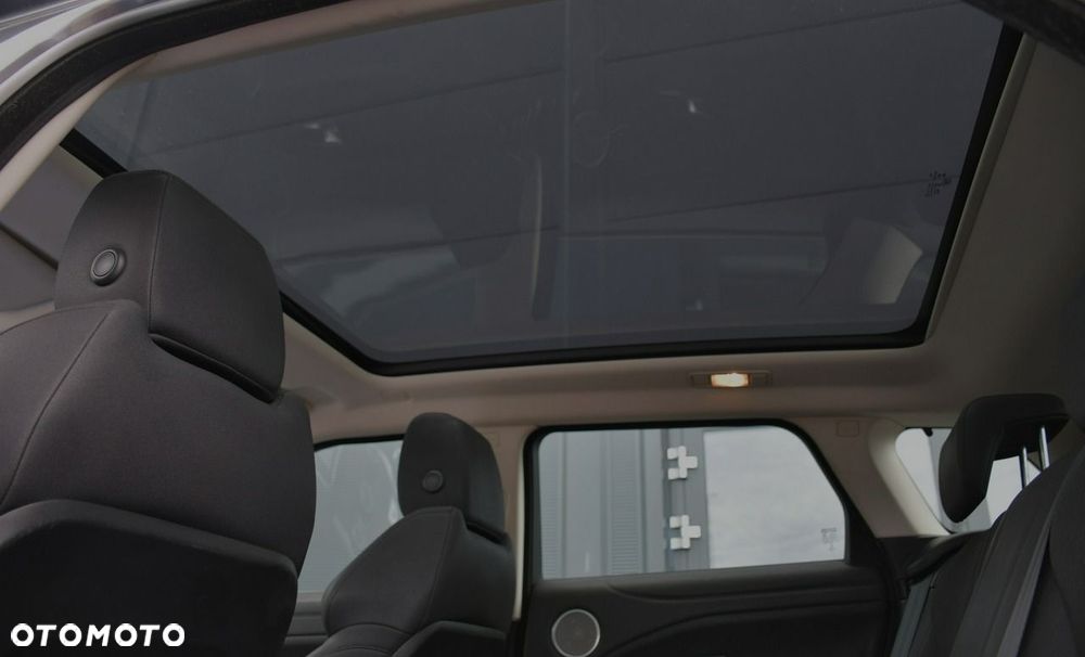 Land Rover Range Rover Evoque - 30