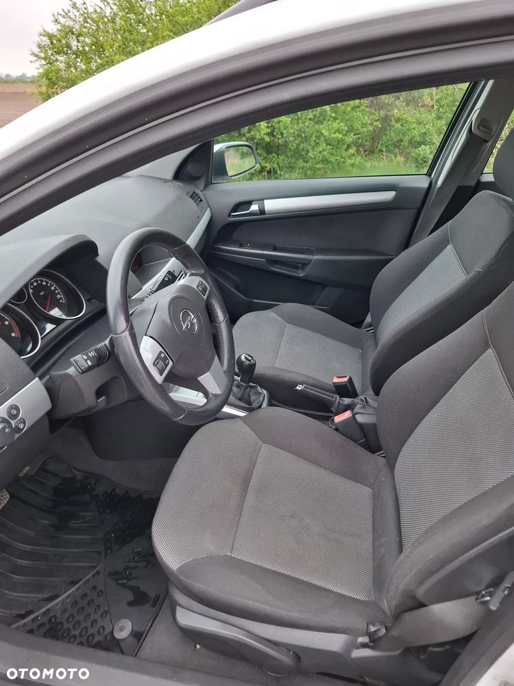 Opel Astra 1.3 CDTI - 5