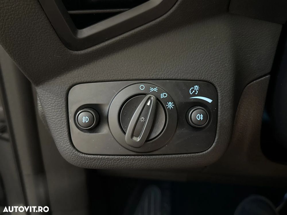 Ford Kuga - 16