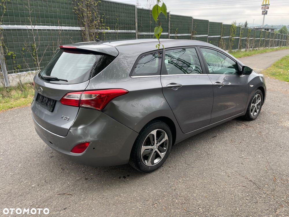 Hyundai i30 i30cw 1.4 CRDi Trend - 5