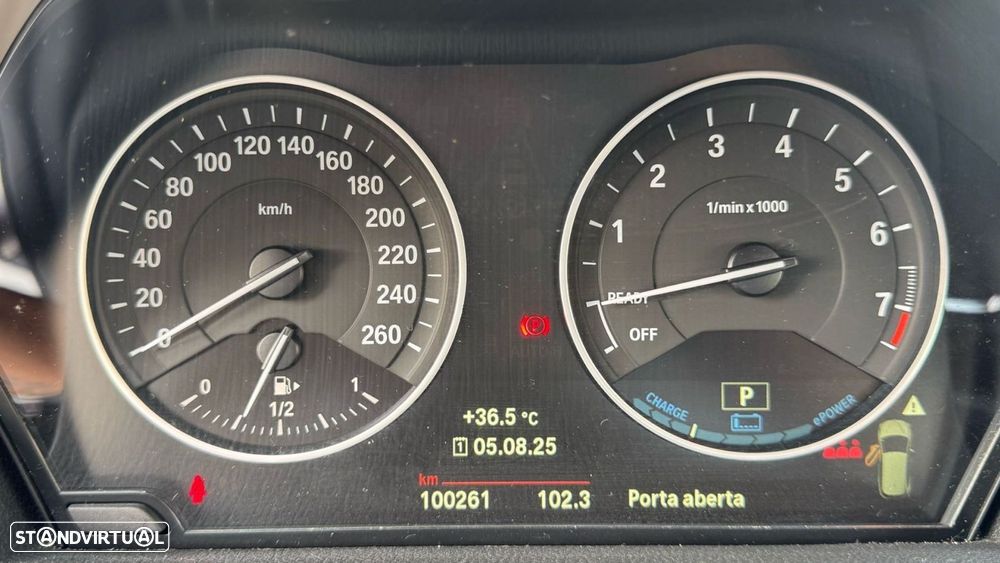 BMW 225xe Active Tourer - 14