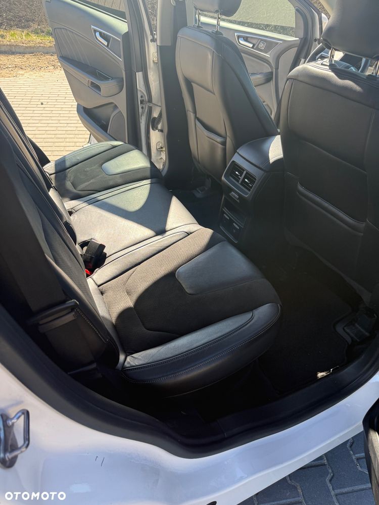 Ford Edge 2.0 TDCi Bi-Turbo 4x4 ST-LINE - 11