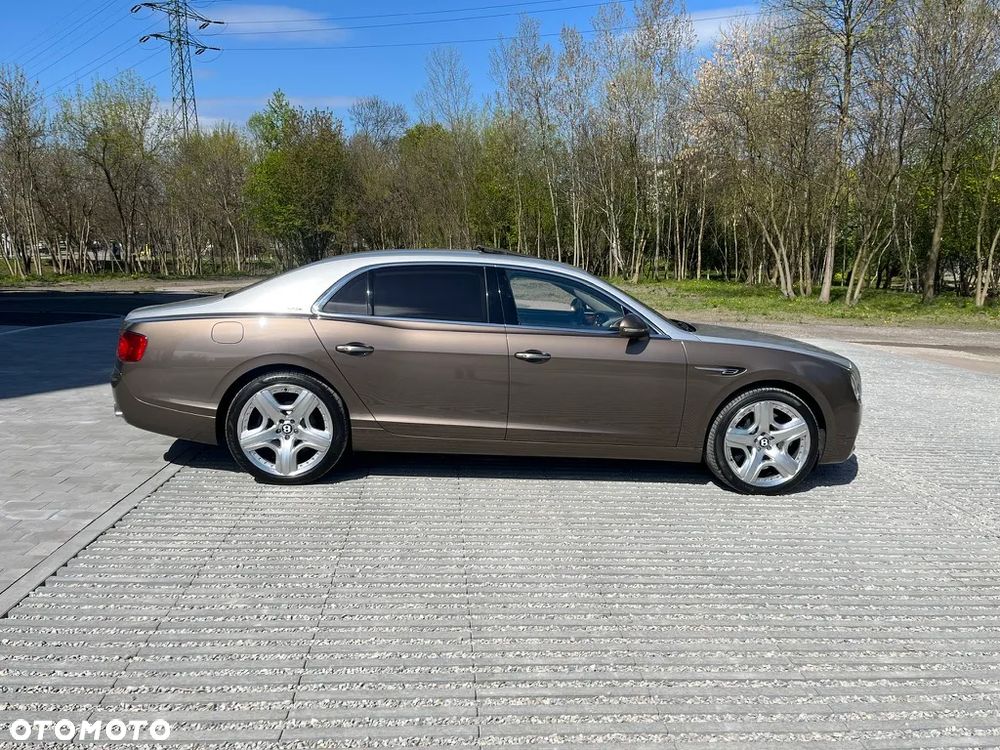 Bentley Flying Spur W12 - 10