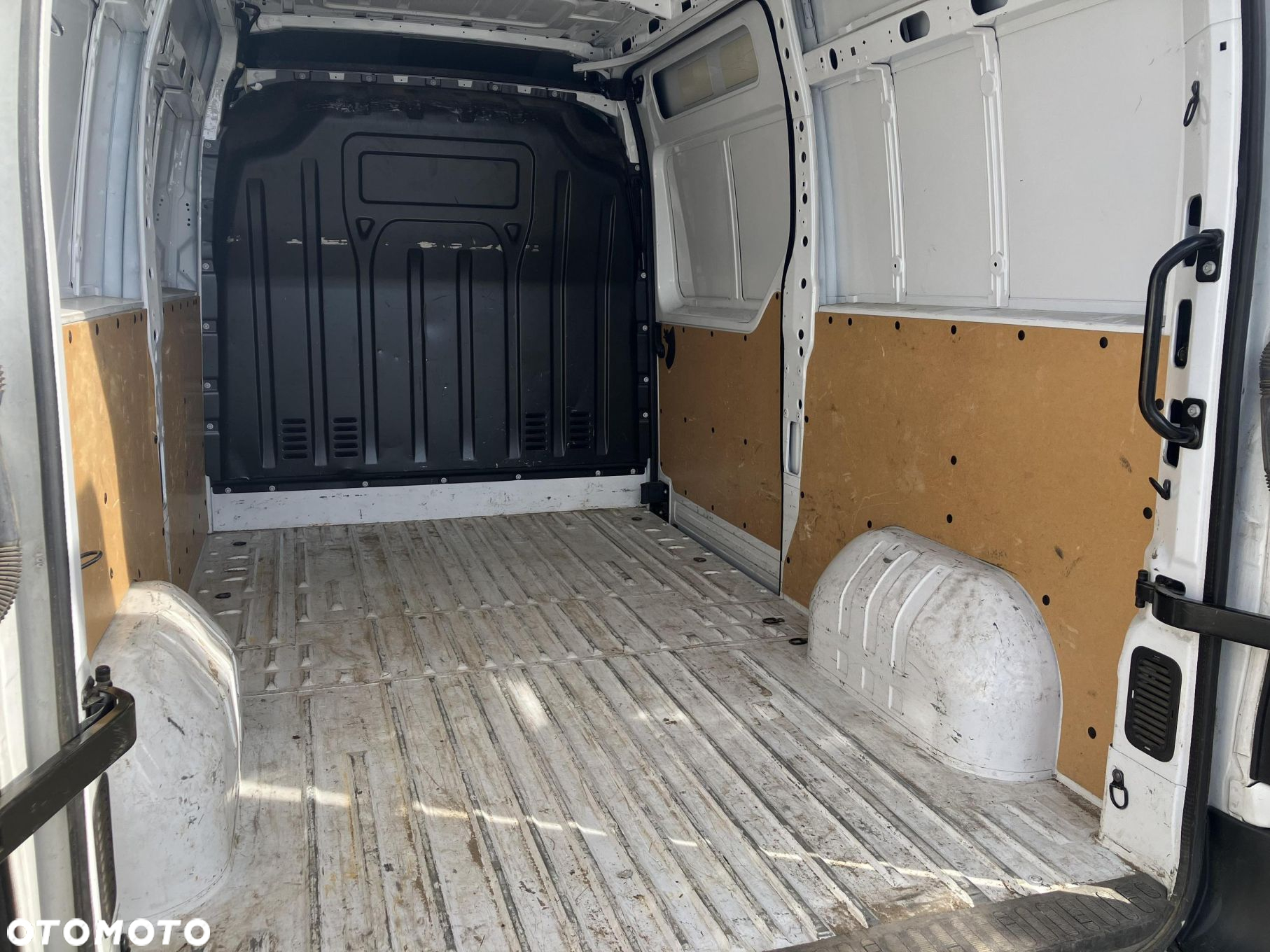 Opel movano - 19