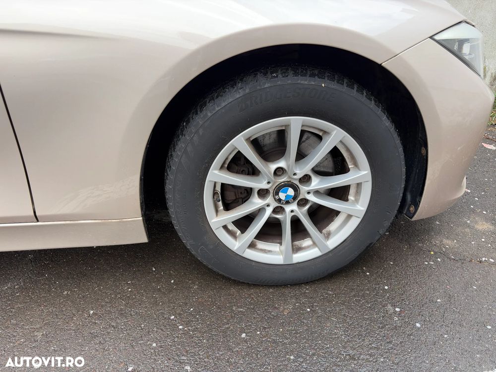 BMW Seria 3 320d - 8