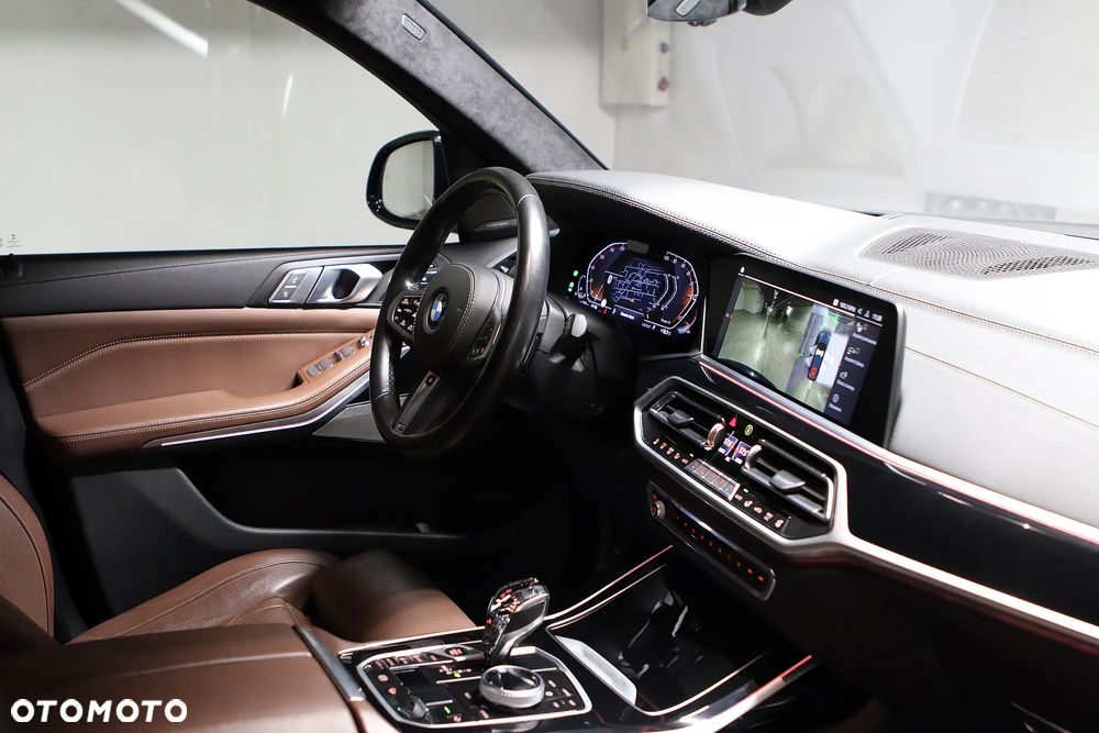 BMW X7 xDrive40i sport - 32