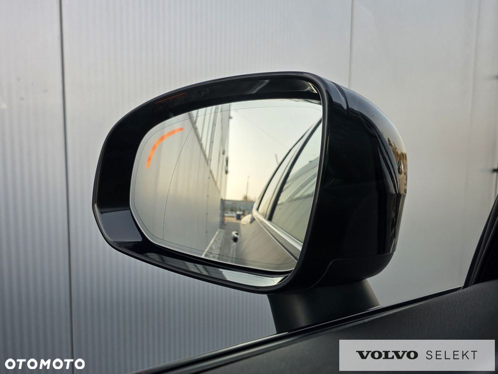 Volvo XC 60 - 38