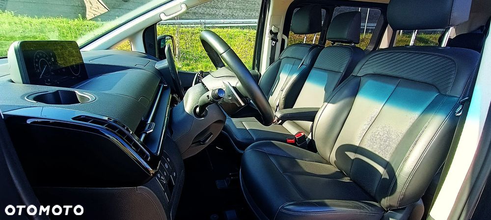 Hyundai Staria 1.6 T-GDI HEV Smart VIP - 23
