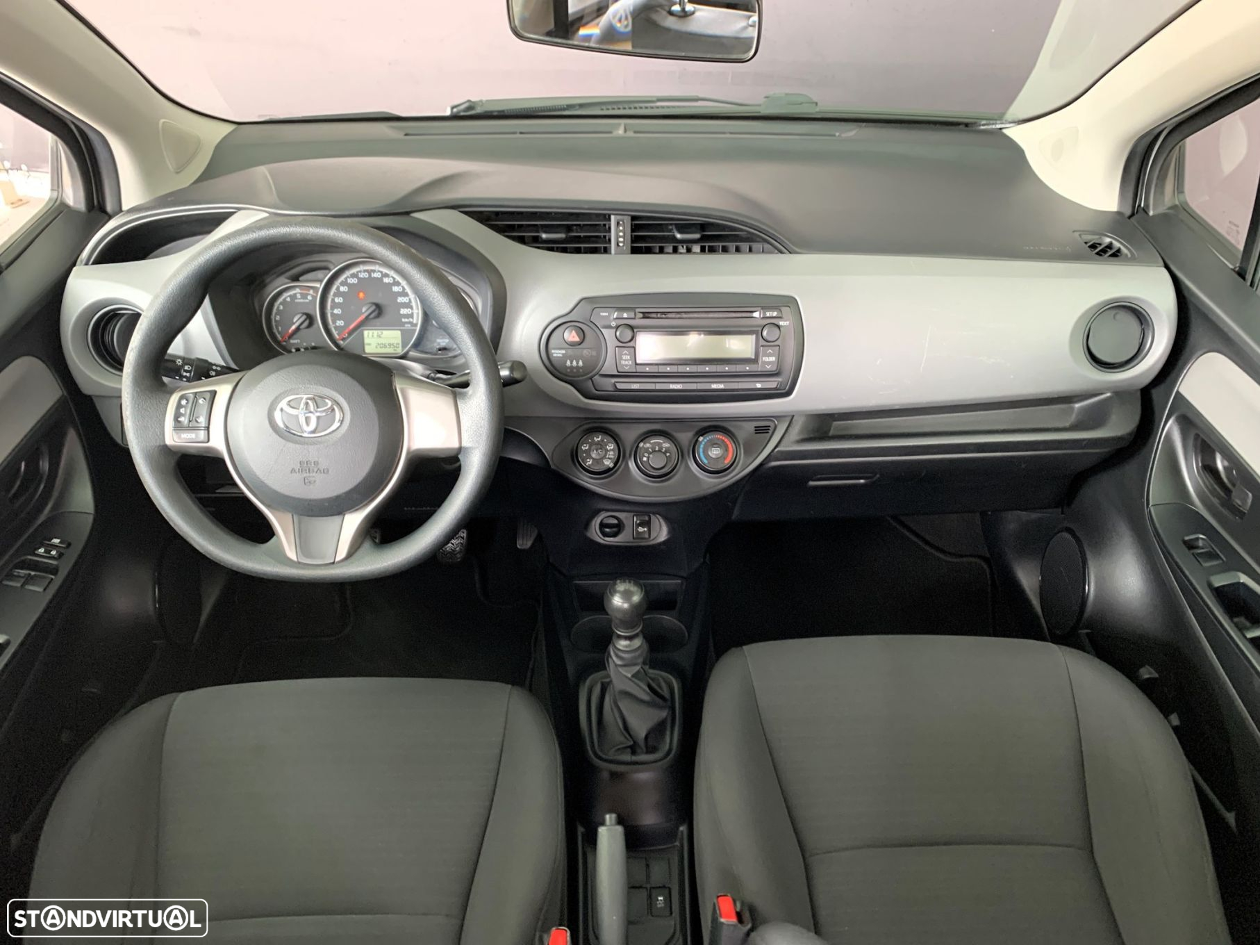 Toyota Yaris 1.4 D-4D Comfort - 10