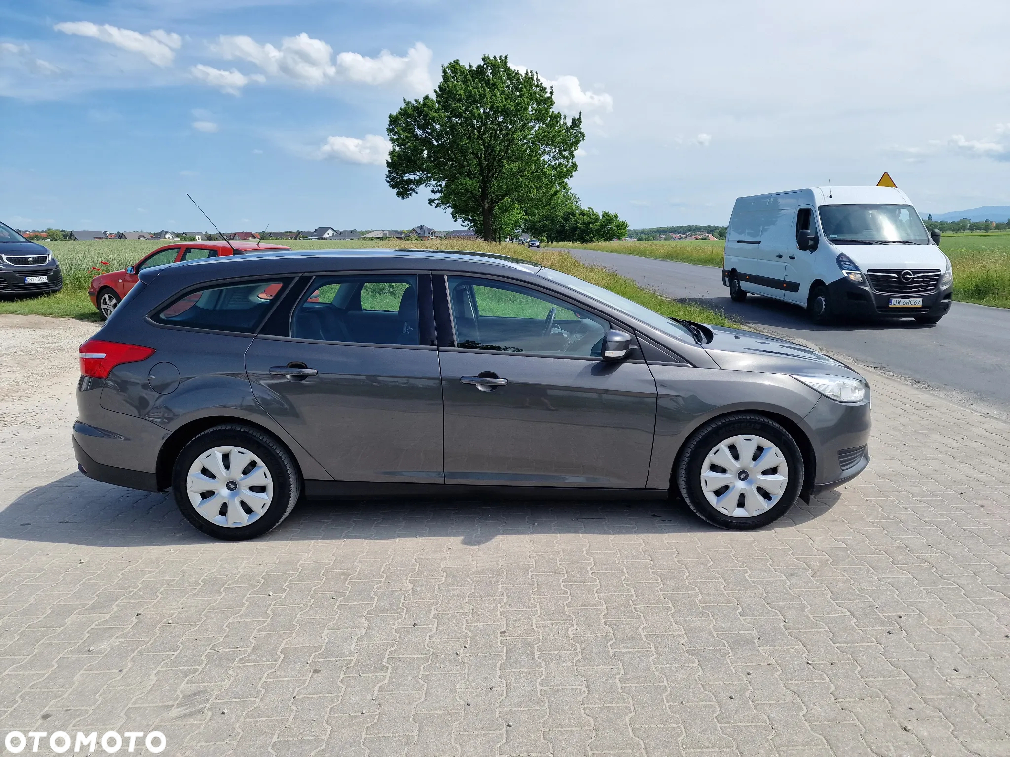 Ford Focus 1.0 EcoBoost Trend Edition - 8