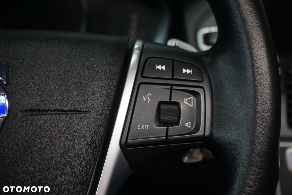 Volvo XC 60 - 24