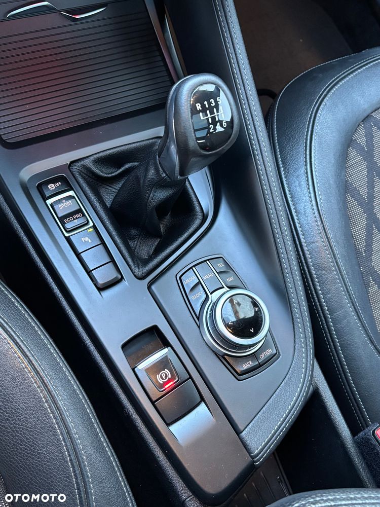 BMW X1 sDrive18d xLine - 26