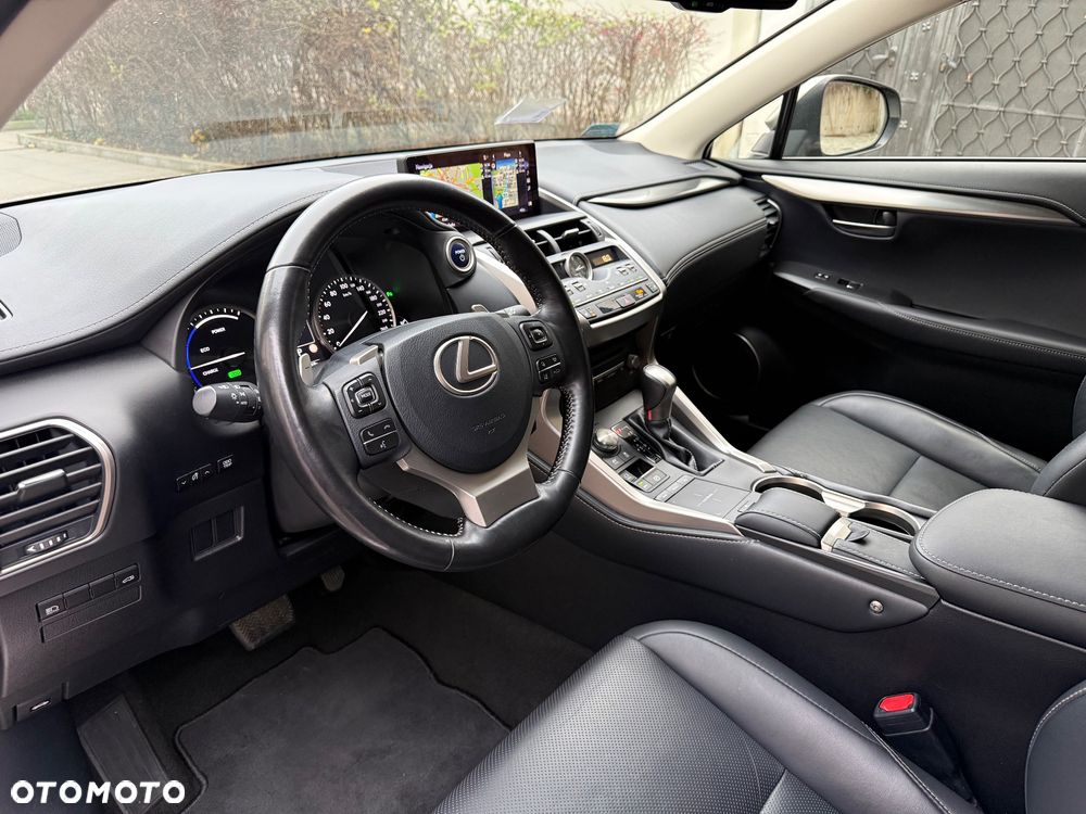 Lexus NX 300h Prestige AWD - 22